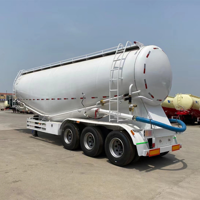 Zwei Stücke 4 kg Feuerlöscher 12 Reifen Nummer 3 Achsen 28 Tonnen Zement Bulker in Tamil Nadu