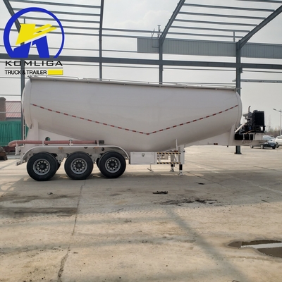 Massenzementtanker Halbanhänger mit Standard-Sicherheitsschutz und 1820mm-Tread nach Russland